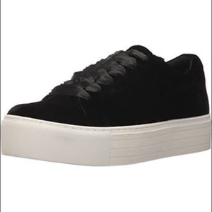 New Kenneth Cole Abbey Velvet Platform Sneaker